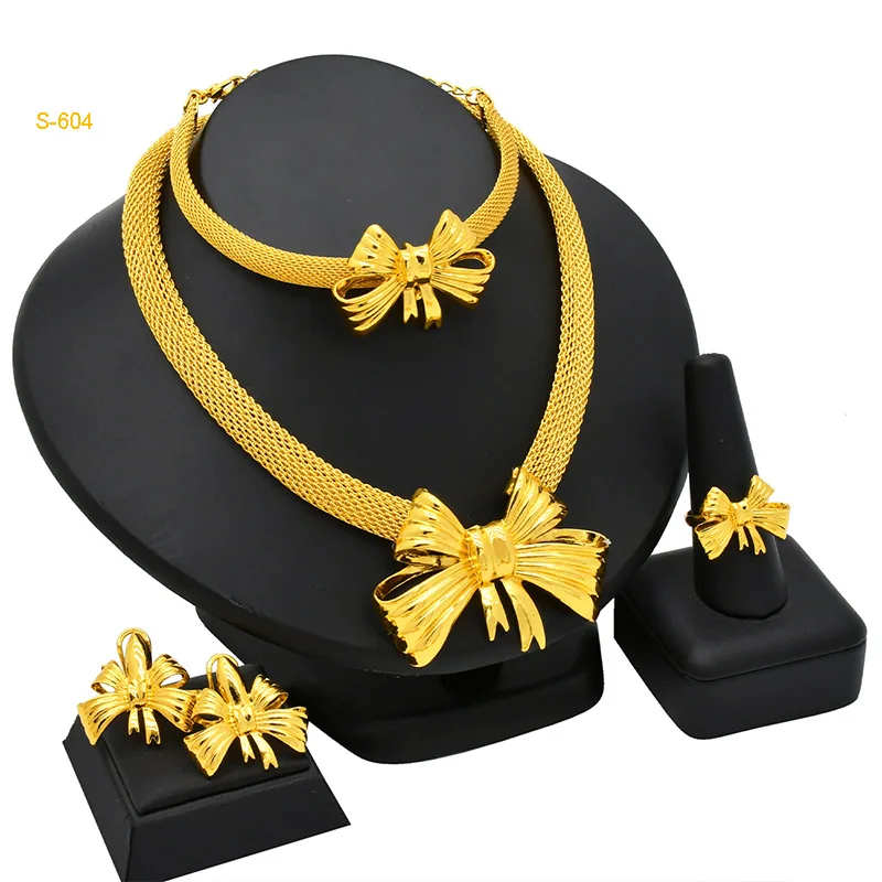 

Floral Diamond-Studded 4-Piece Set 24K Gold AU999 Wedding Women - Fine craft, plump flowers, neat diamond arrangement