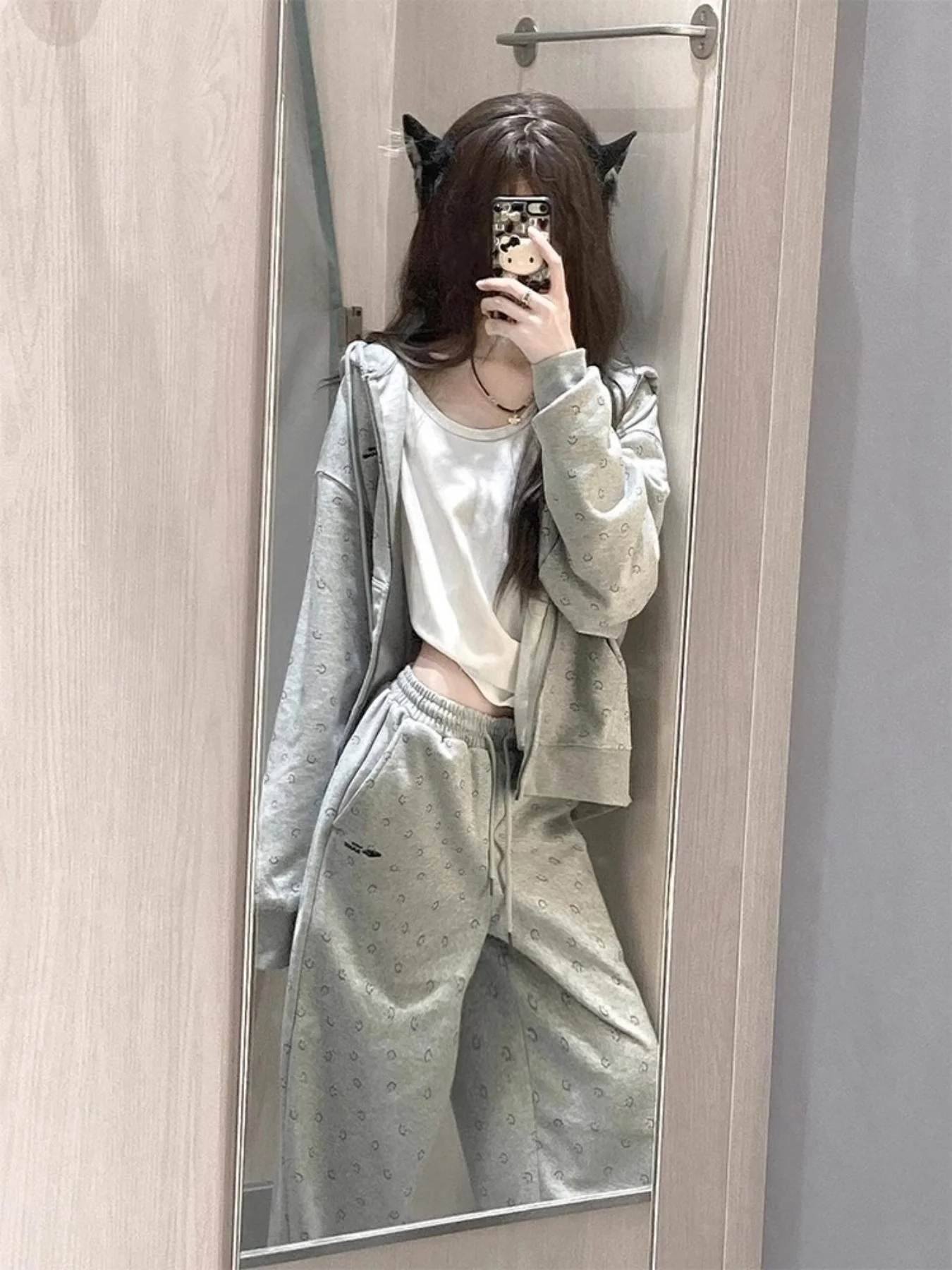 

Весенне-осенний новый корейский стиль: толстовка и спортивные штаны, повседневный спортивный комплект | набор из двух предметов специально разработанный для девочек, мечта ленивого человека! Свободная посадка, которая не выбирает форму тела, скрывает жир 