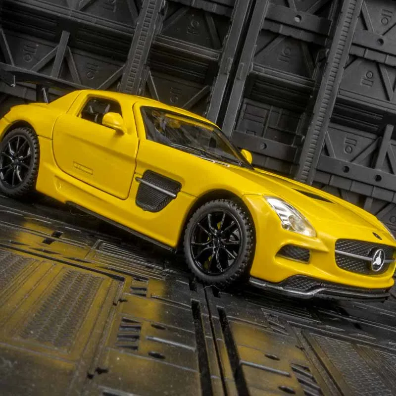 1:32 simulatie Mercedes Benz SLS legering supercar model deuren en motorkap, kofferbak kan worden geopend heeft geluid en verlichting