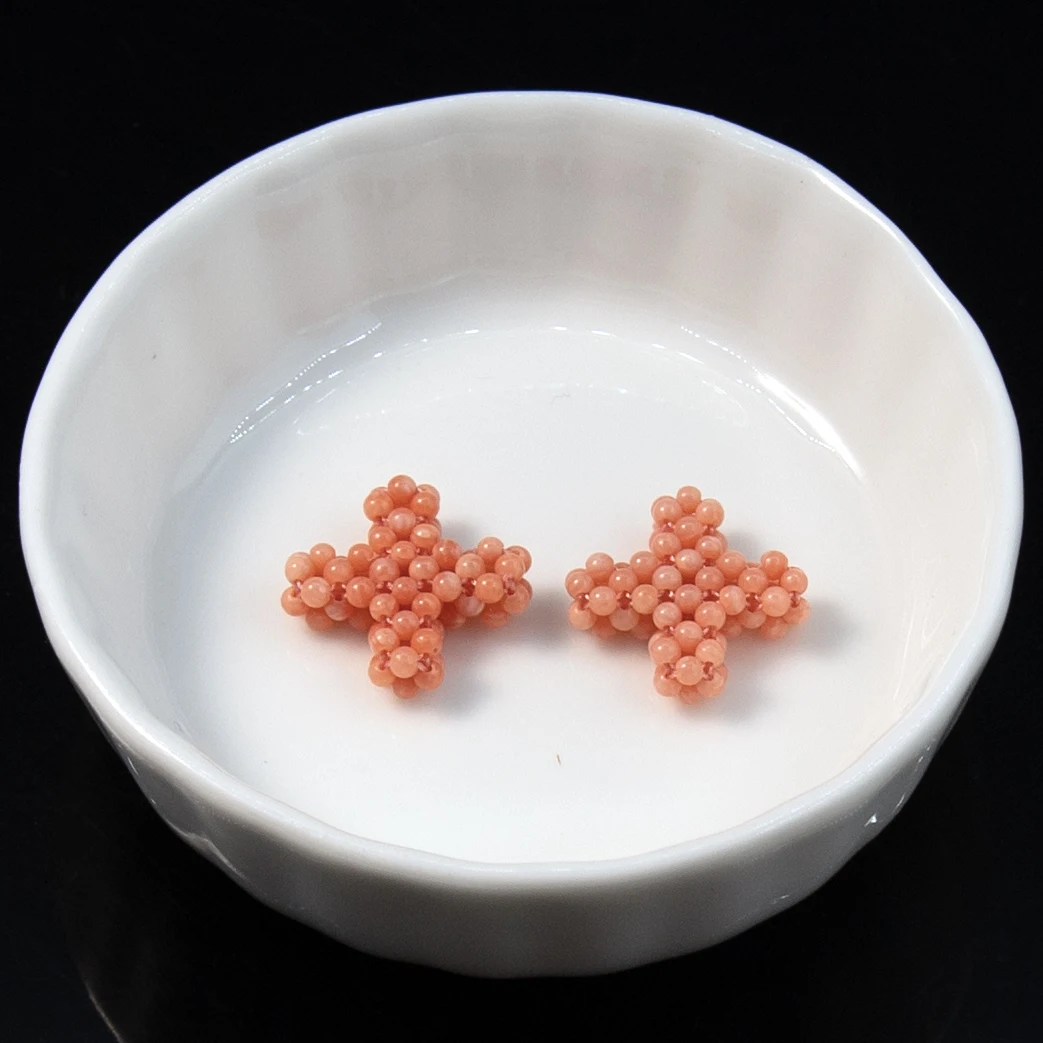 Coral Pendant Corss…