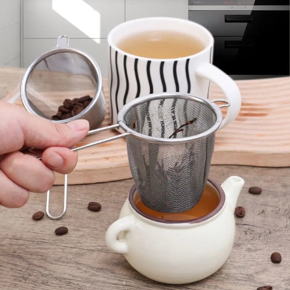 Extra Fine Mesh Stainless Steel Tea Strainer Loose Leaf Tea Diffuser Prevents Burns Filters Spices Kitchen Tool with Hand