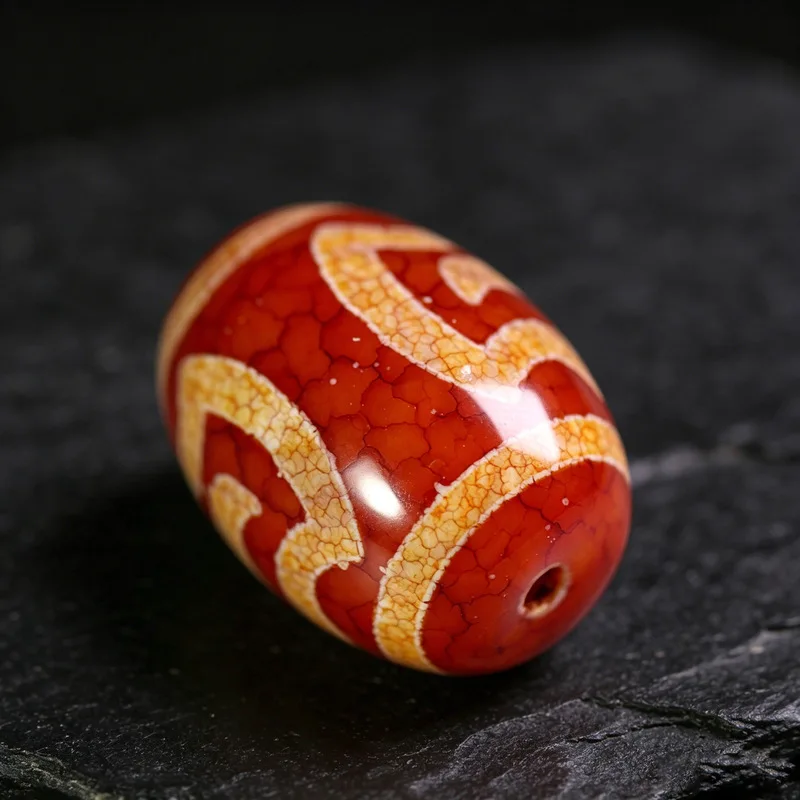 Fire-supplied Dragon Scale and Phoenix Blood Agate Necklace, Collarbone Chain, Great Eagle Bead, approximately 19x25mm
