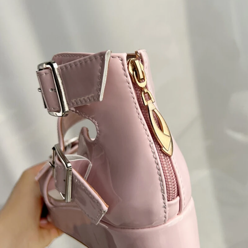REAVE CAT Sandaลy damskie na platformie Okrฤ
gลe palce Chunky Heels Ankle Buckle Zipper Solid Big Size 30-48 Black White Pink Summer S3202
