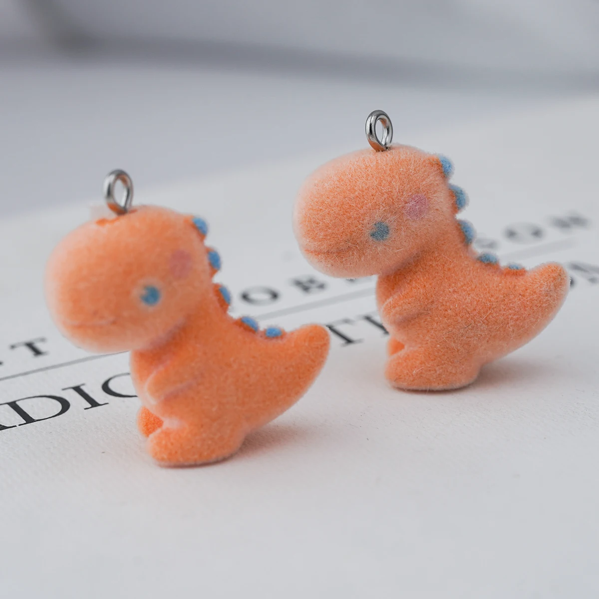 20pcs 3D Flocking Resin dinosaur Charms Plush Animal Doll Pendants for Necklaces Earrings Handmade Making DIY Jewelry fittings