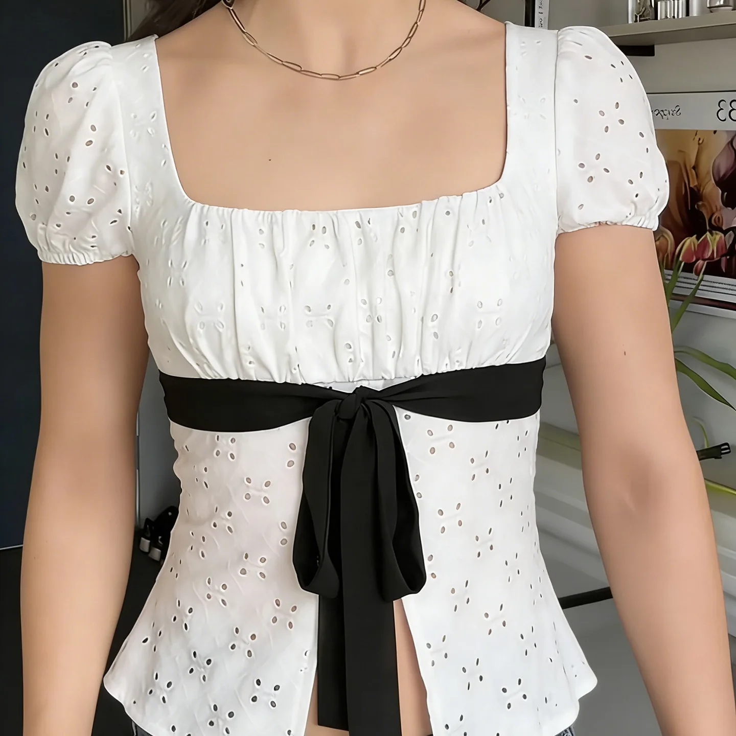 

Women's 2026 New Retro Sweet T Shirt Color Block Eyelet Embroidery Top Puff Sleeve with Bow Detail Cute Tee