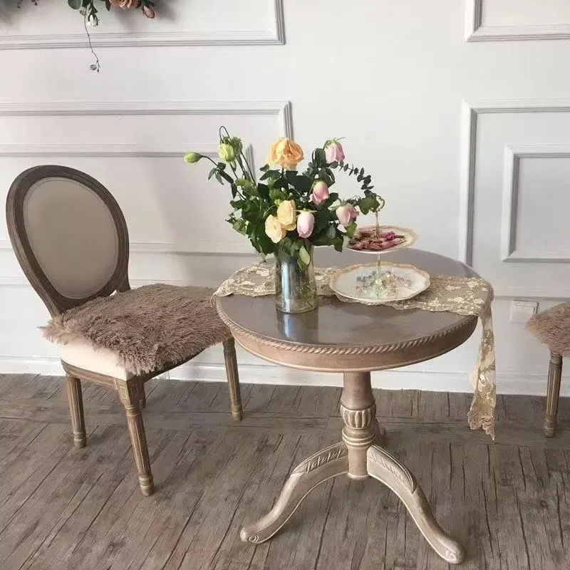 Modern European American Style Solid Wood Oak Coffee Table Retro Small Side Table Nordic Wedding Theme Mobile Phone Holder