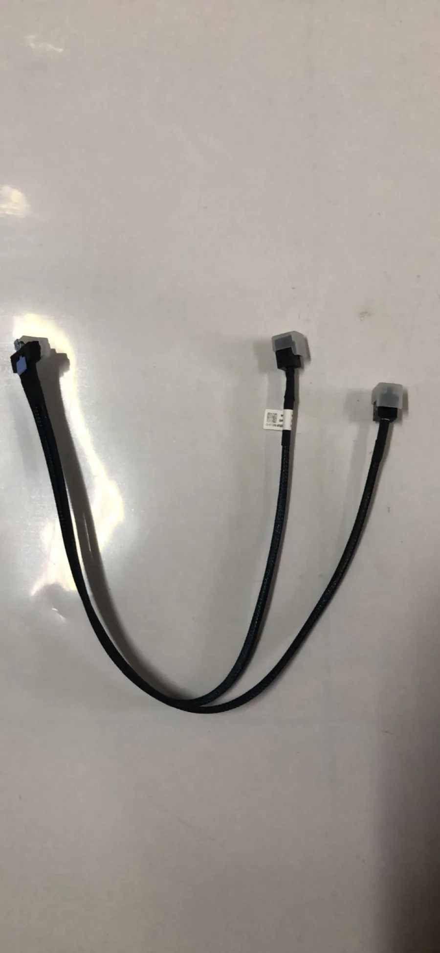 cable-sas-pour-carte-reseau-dell-server-t440-t640-h350-h750-d7yj7-4y34g