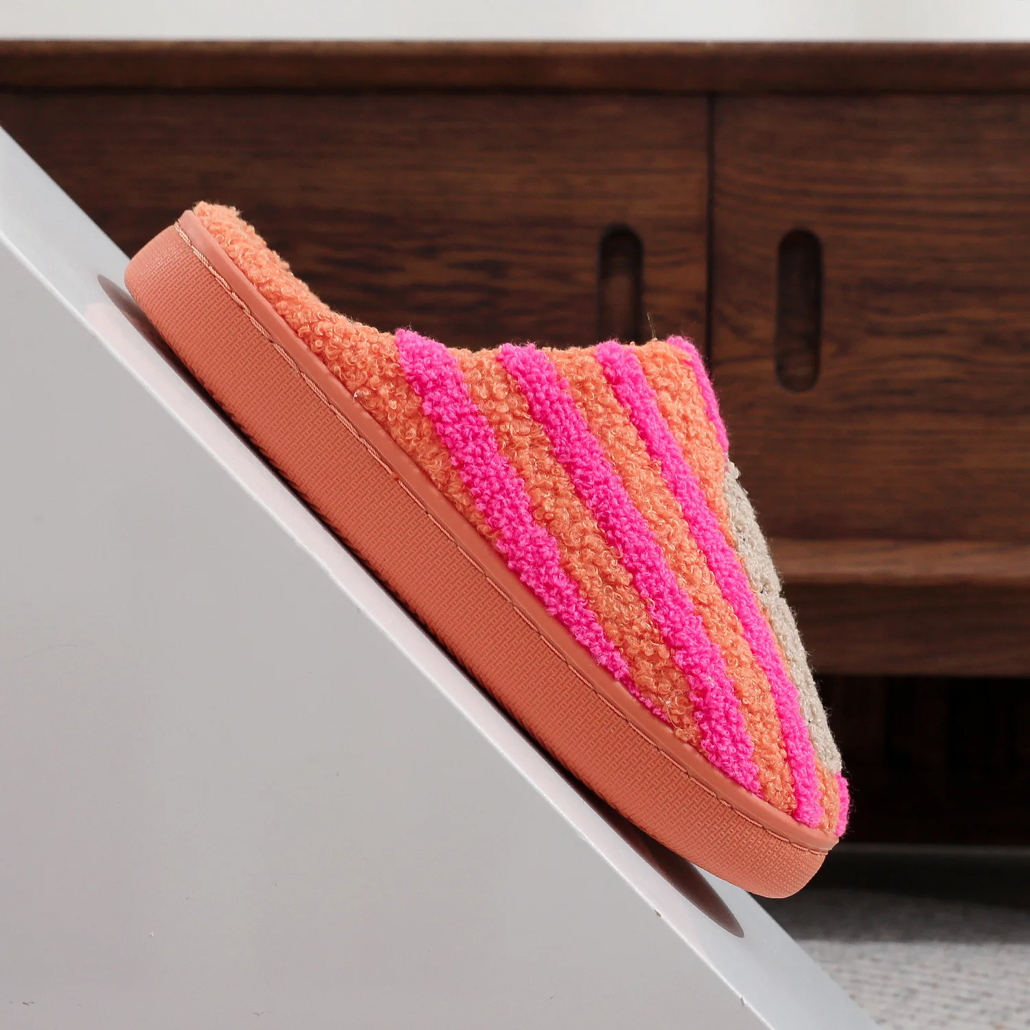 Herren-Plüschpantoffeln, farblich abgesetzte, bestickte Winter-Hausschuhe mit gestreiftem Leopardenmuster, rutschfeste, warme, bequeme Plüschschuhe für Damen – Detail 13