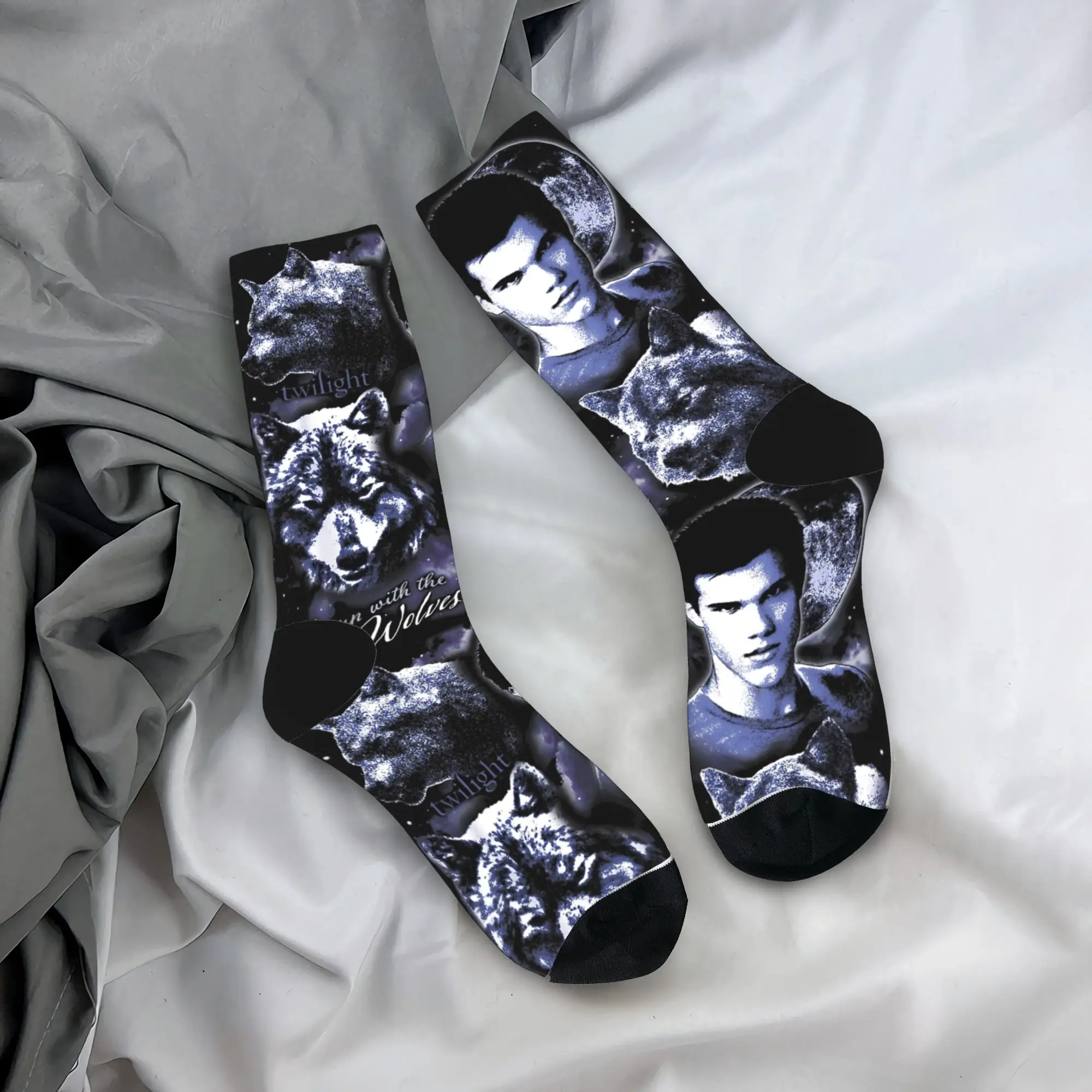 Fashion Twilight Jacob Black Werewolf I Run With The Wolves Basketball Socks Middle Tube Socks for Women Men Breathable