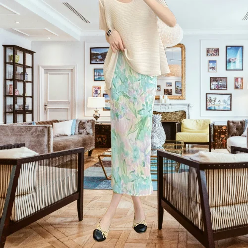 

Miyake Summer 2025 New Simple White Short Sleeve Top Women's Pleated Fashion Casual Wear Plisse Printed Split Skirt Pleated Set