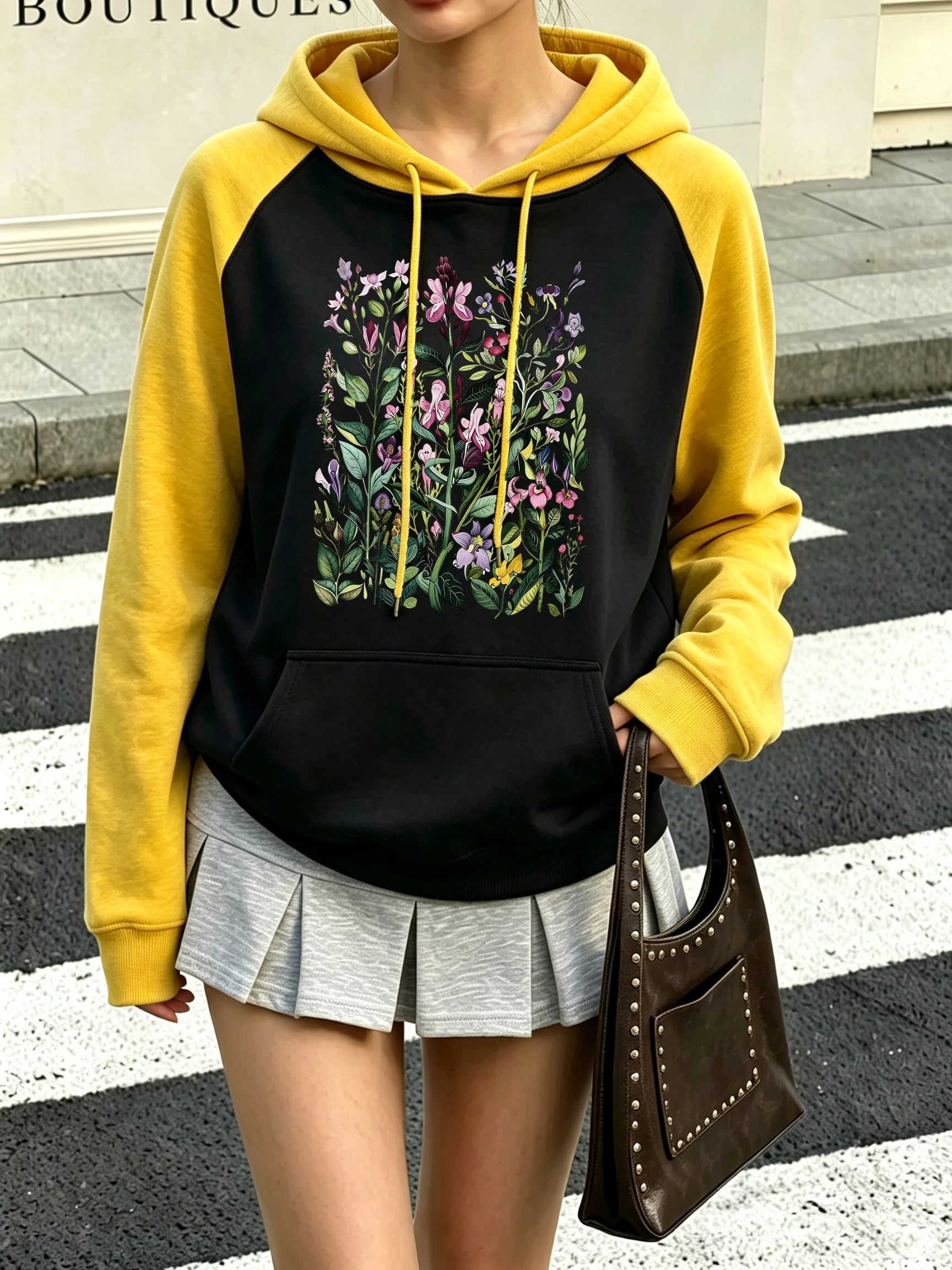 Sweat à capuche raglan pour femme avec motifs floraux variés, style streetwear automne, en molleton, avec poches surdimensionnées