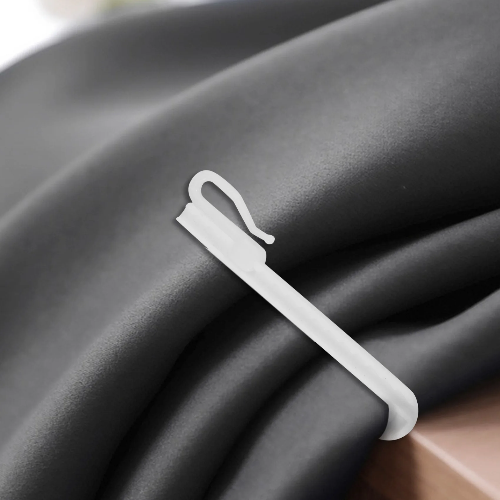 

F-F 200PCS Plastic Curtain Hanging Hooks Stereo Window White Plastic Adjustable Height Curtain Accessories For Hang Ceiling 9Cm