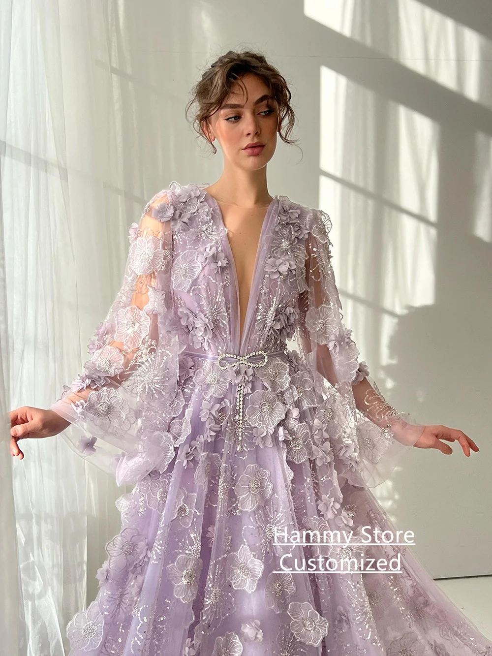 หรูหรา Lilac ชุดราตรีที่กําหนดเองแขนยาว V คอดอกไม้ประณีตลูกไม้สายวันเกิดพรรคชุดราตรีชุด