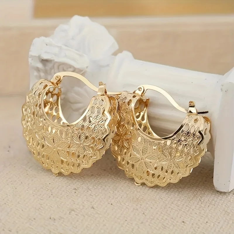 New Trendy Statement Hoop Earrings for Women Gold Color Heart Earring Luxury Jewelry for Wedding Anniversary Gift