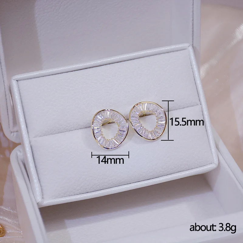 Huitan Fashion O Shaped Stud Earrings with Bling Bling CZ Luxury Ear Accessories Women for Party Versatile Statement Jewelry New