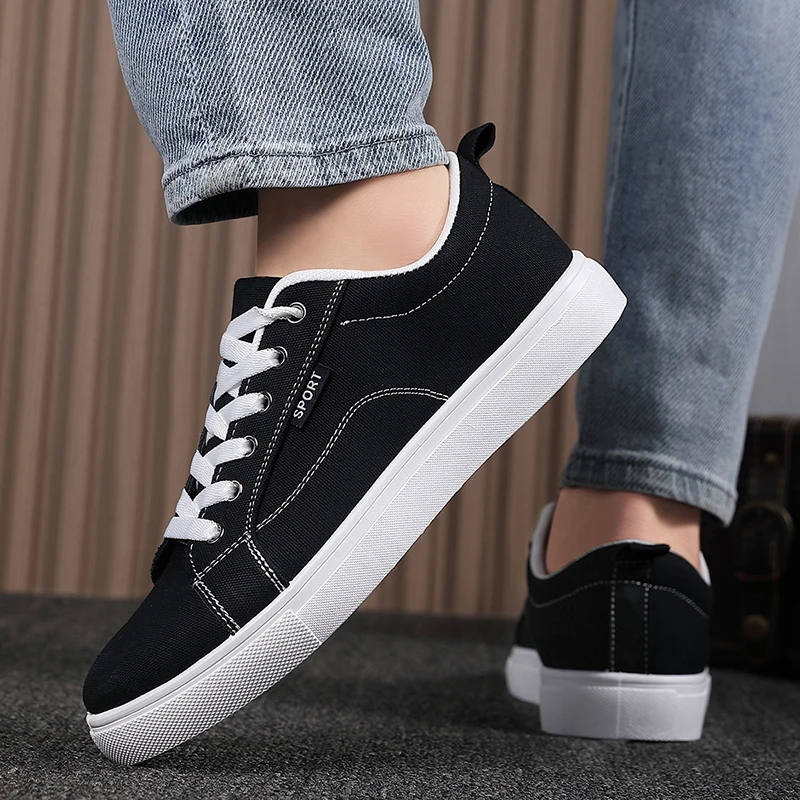 Mens Casual Shoes Cloth Lace-up Flat Shoes New Male Sneakers Luxury Design Canvas Shoes for Men Anti Slip Board Shoes Couple