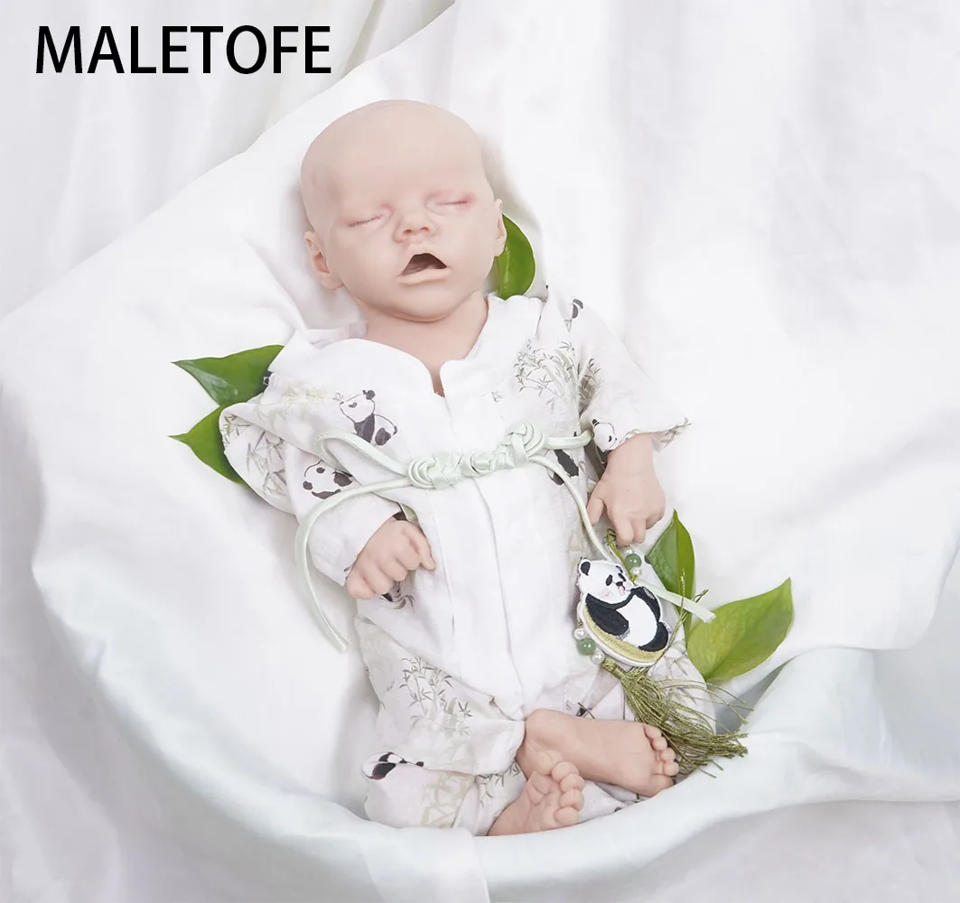 MALETOFE 45cm Reborn Full Body Silicone Baby Doll Panda Clothes Realistic Real Soft Girl For Children Cut Clever Baby