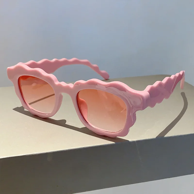 Luxury Brand Designer Vintage Wave Flower Pink Sunglasses Women For Men Sun Glasses Trendy Punk Popular Sexy Cute Eyeglasses