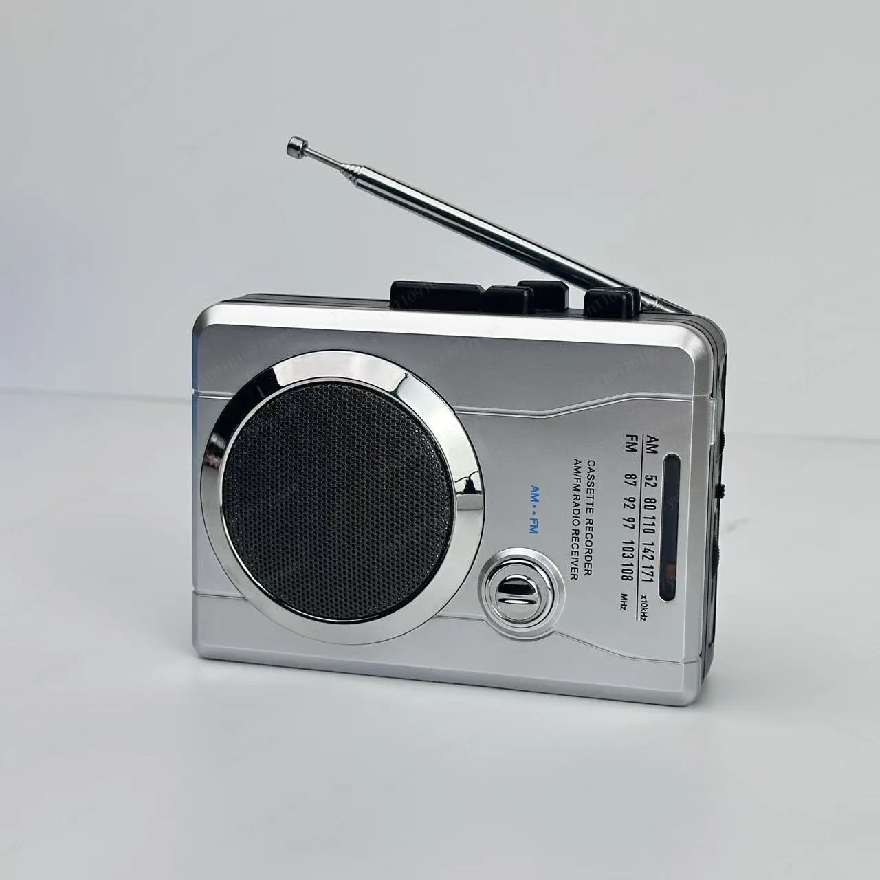 Cross-border new portable retro bluetooth speaker outdoor portable RGB lantern household portable FM radio