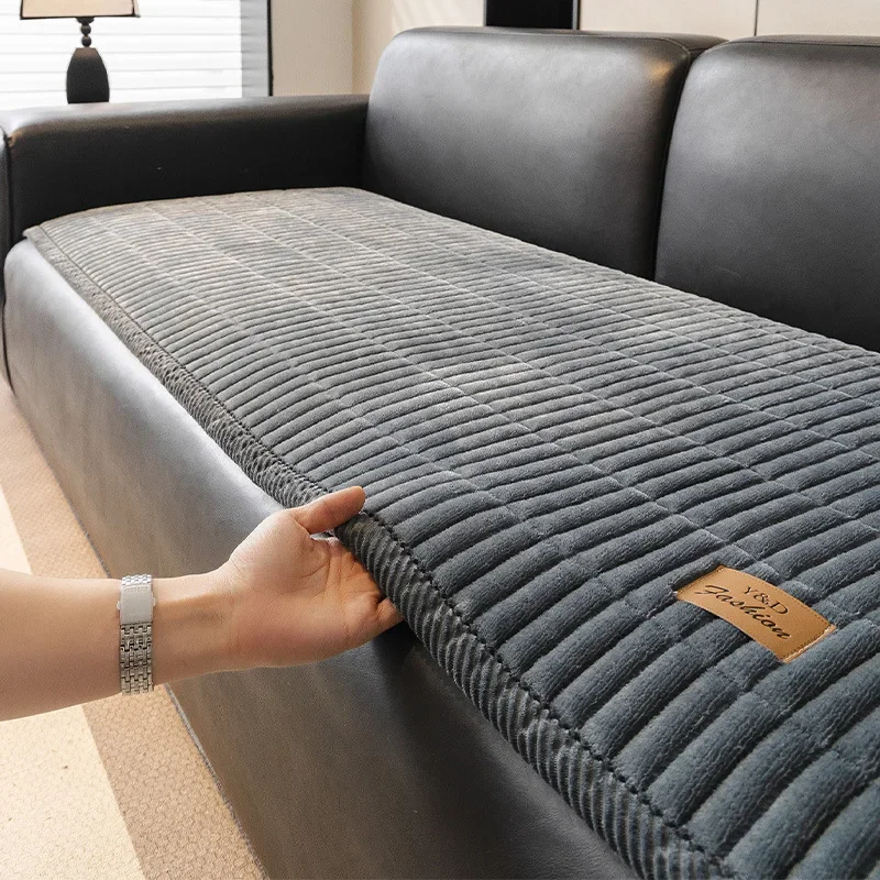 New Flannel Sofa Cover Solid Color Simple Versatile Autumn Winter Thickened Non-Slip Cushion Sofa Cover Cat Scratch Resistant