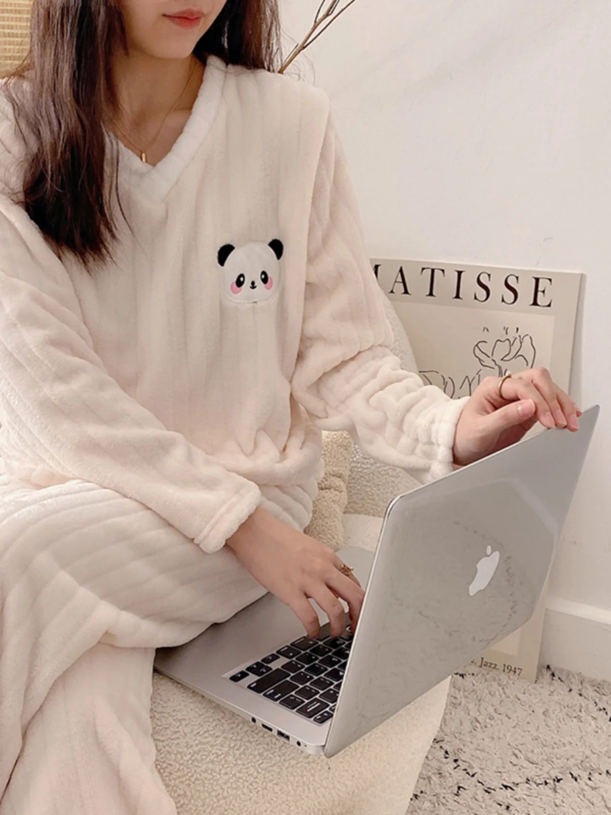 

Women's Thiened Long Sve Pajamas Set Coral Fce Flannel Home Clothes Cartoon Print Comfortable Spwear for Autumn Wi...