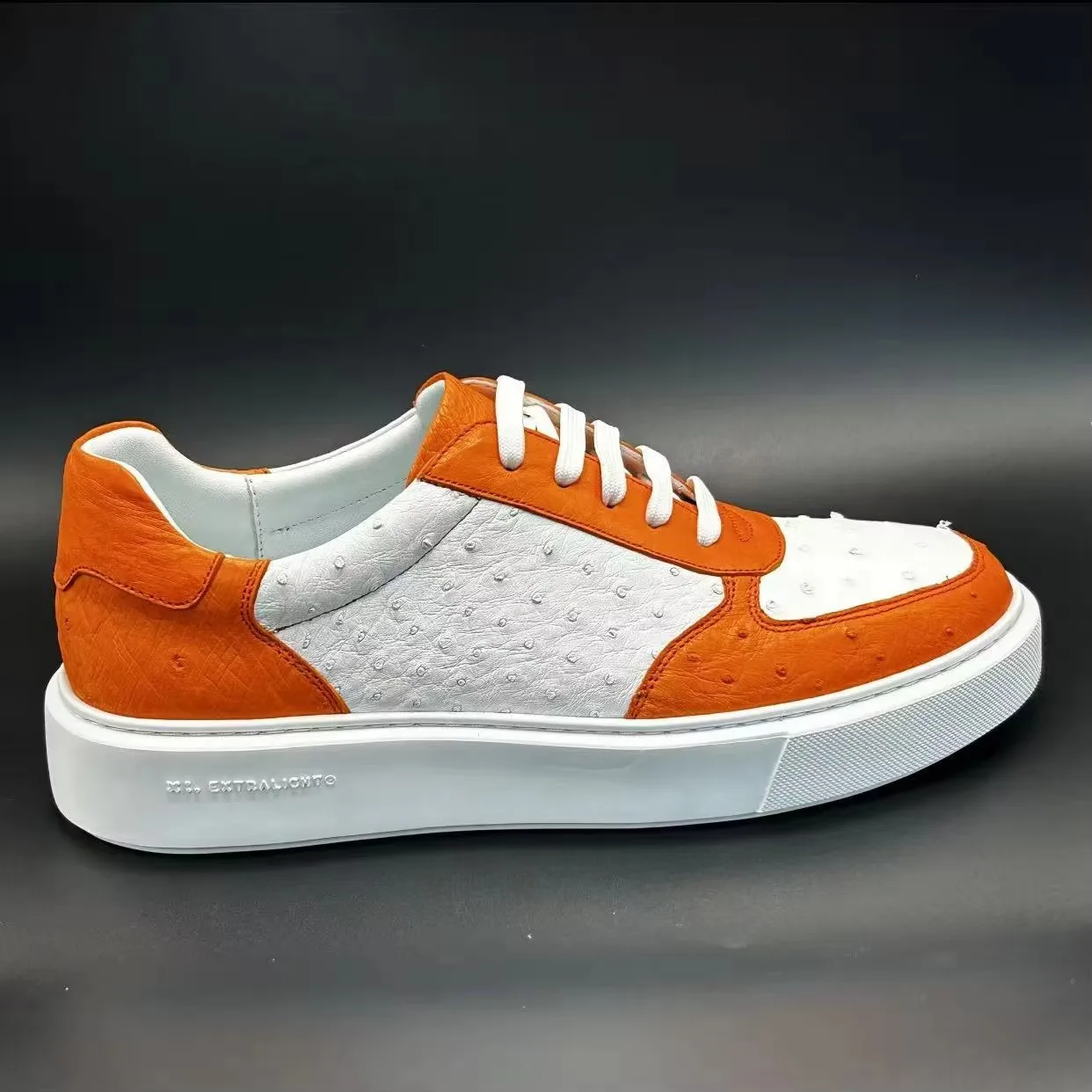 yinshang new men leisure shoes male ostrich shoes fashion sports shoes