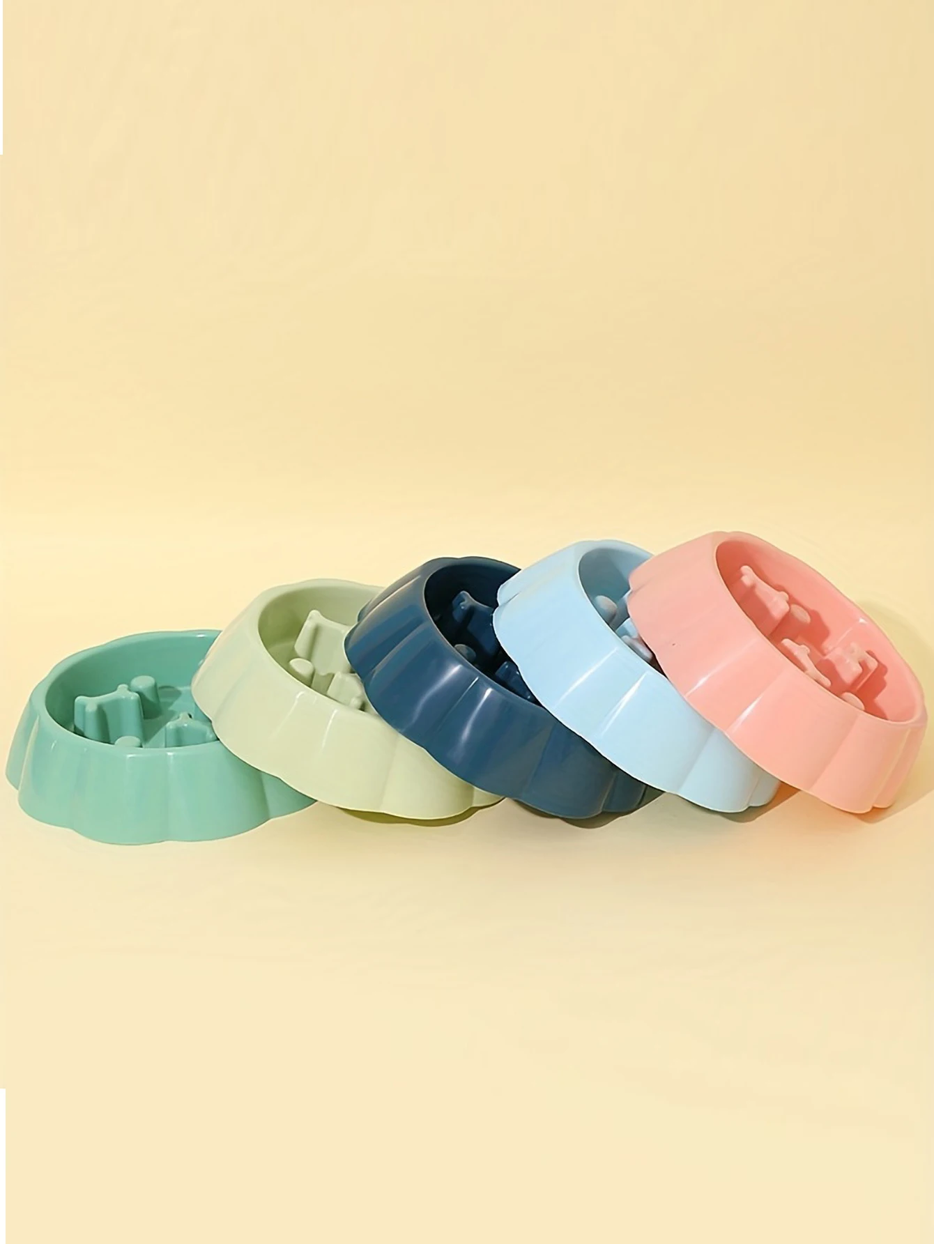 Slow Feeder Dog Bowls Anti-Choking Puzzle Dog Food Bowls for Slower Eating Personalized Dog Bowls for Medium Dogs and Cats, P