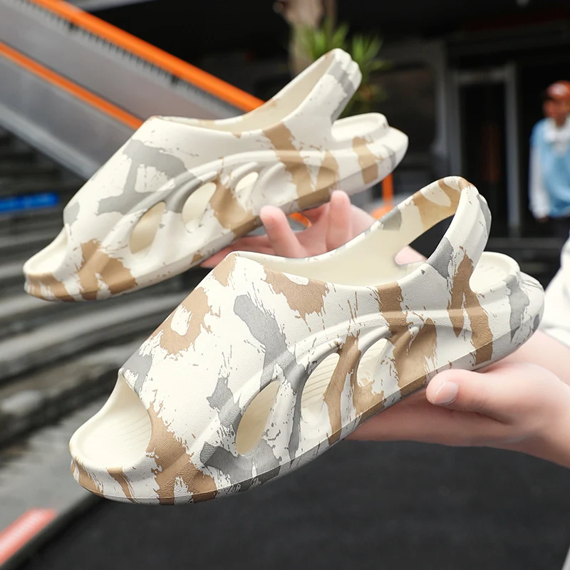 

2025 yeezy Coconut Slippers Cloud Thick-soled Sandals Summer Fashion Soft Bottom Beach Men Slippers Women's Sandals EVA Slides
