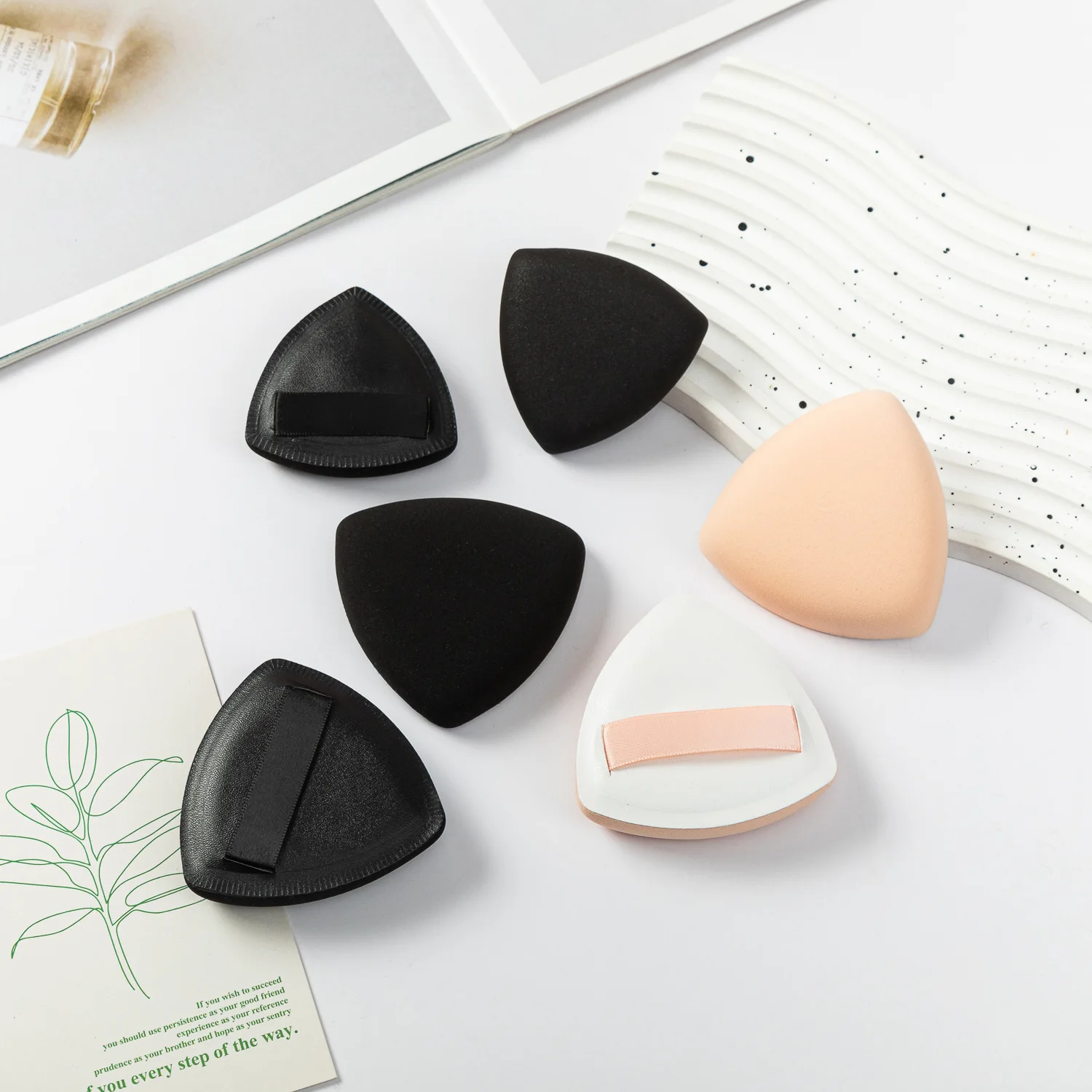 

Facial Beauty Makeup Beauty Sponges Triangle Pocket Finger Powder Puff Marshmallow Makeup Sponge