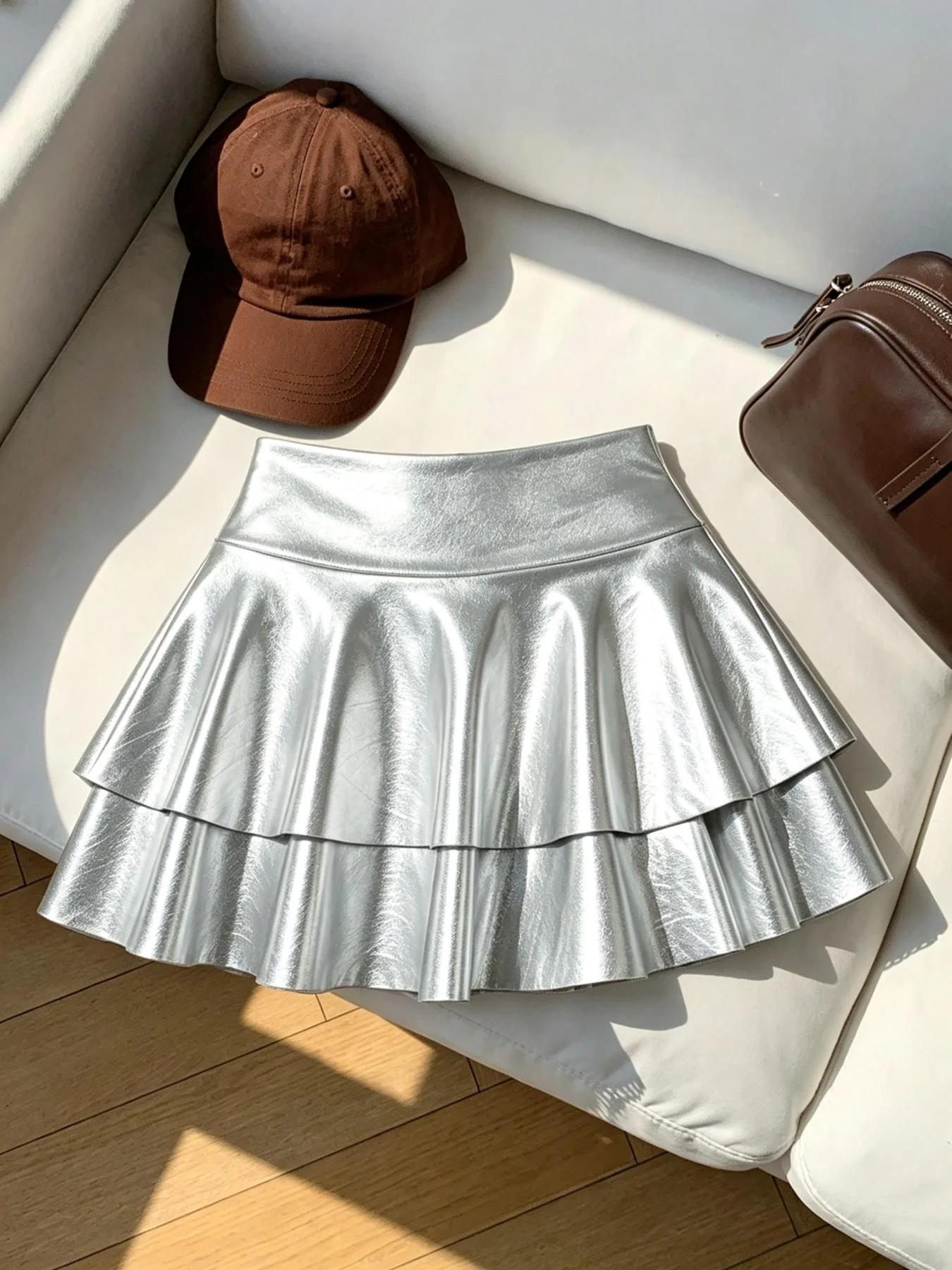 Damen Metallic-Minirock mit mehreren Lagen, hoher Taille, doppelter Rüschenborte, ausgestellter kurzer Rock, lässige Basic-Unterhose – Detail 4