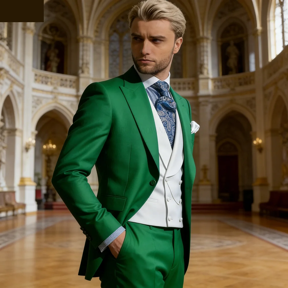 

Мужской формальный костюм-тройка Terno Fino: пиджак, жилет, брюки. Идеально для свадьбы, торжественных мероприятий и деловых встреч.