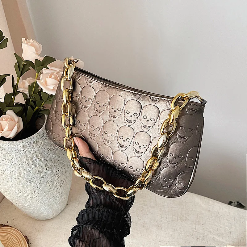 

New Personalized Skull Head Women's Embossed Chain Trendy Single Shoulder Crossbody Small Square Bag exquisite Chic