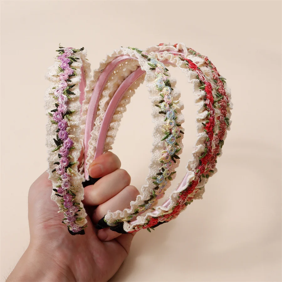 

Новая детская повязка на голову с вышивкой цветов 2026 года, нескользящая повязка для волос для девочек, модный милый универсальный аксессуар для волос