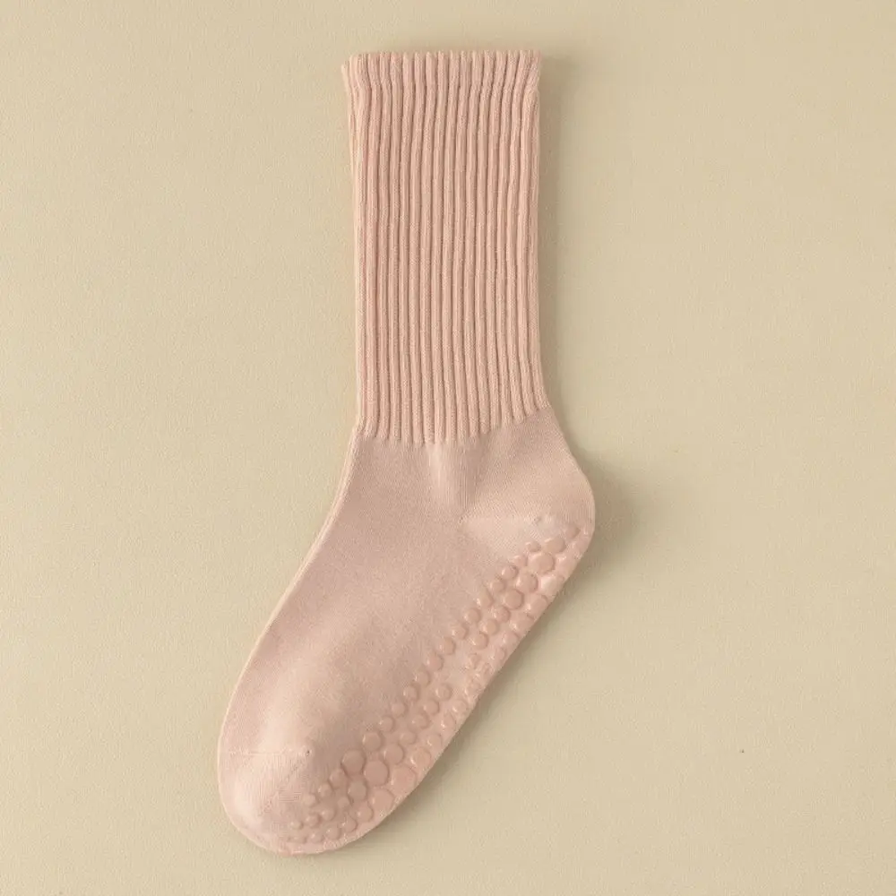 

Portable Cotton Material Yoga Socks Non Slip Breathable Long Pilates Socks Soft Damped Sports Stockings Womens