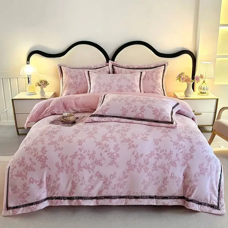 2025 new solid color high gram weight webbing winter warm milk fleece engraved bed sheet four-piece set
