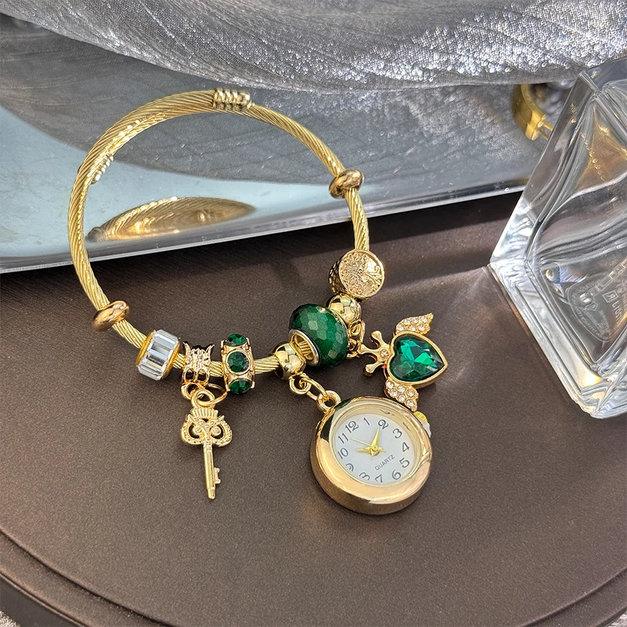 Teen Girl's Style Bracelet Quartz Watch Alloy Stainless Steel Friend Key Pendant Heart-Shaped Cross-Border New Design Accessory