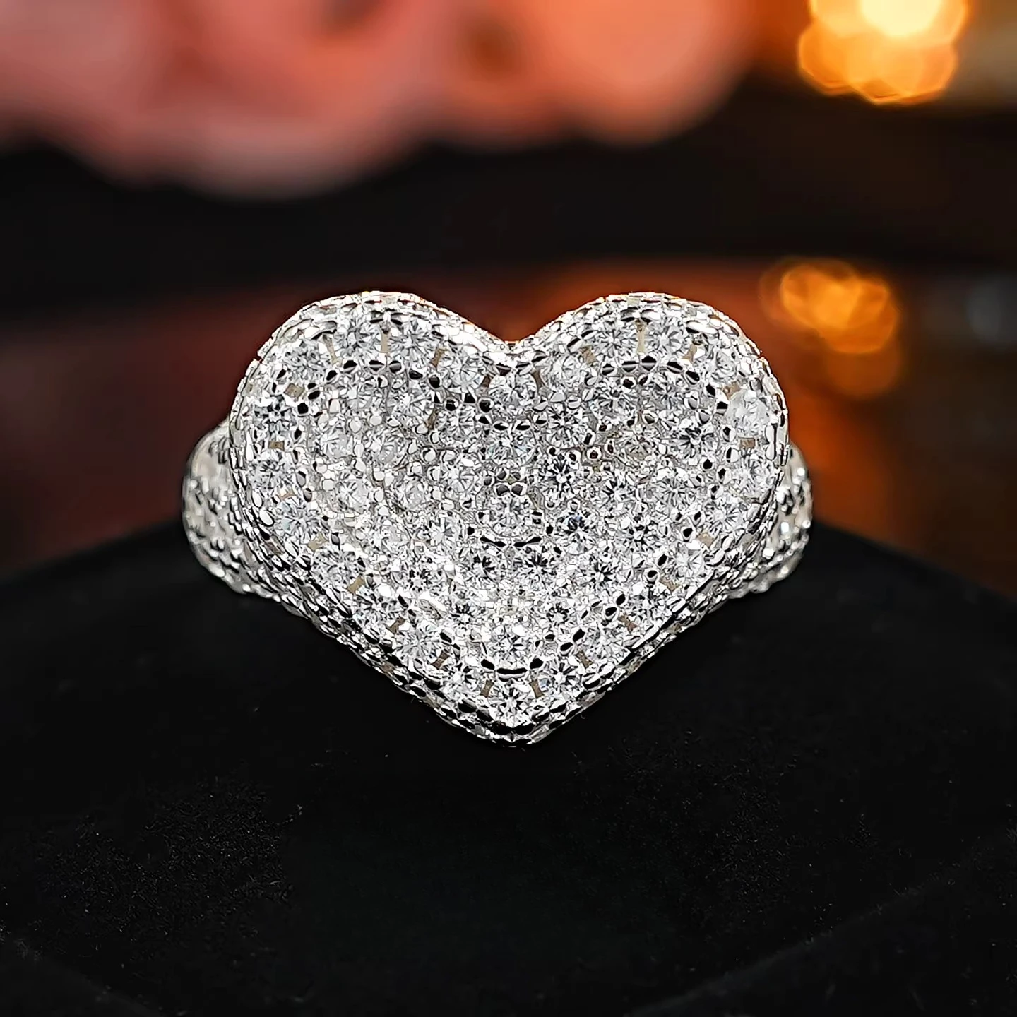 

S925 Silver Inlaid Diamond Heart shaped Ring Love Heavy Industry Jewelry Female Gift