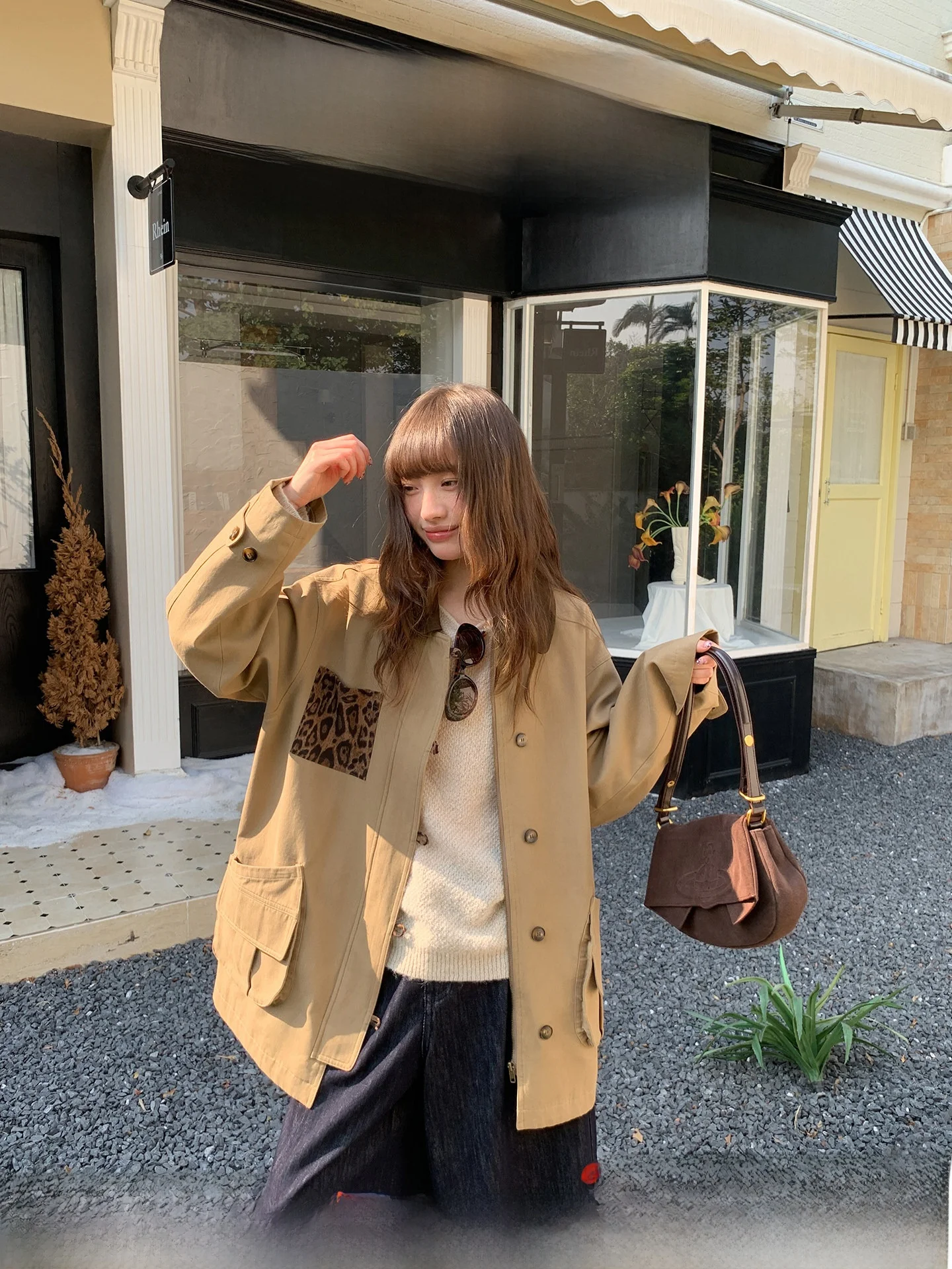 

Женская модная повседневная куртка средней длины с леопардовым принтом и цветными вставками, новинка весенней коллекции