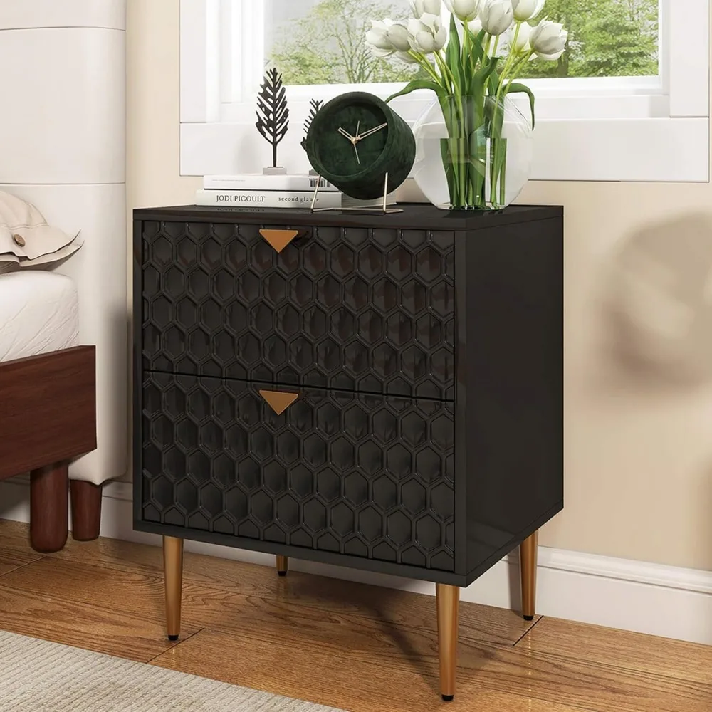 منضدة سوداء حديثة مع درج، طاولة بجانب السرير مصنوعة من الخشب، وخزانة صغيرة أنيقة بلمسة نهائية لامعة