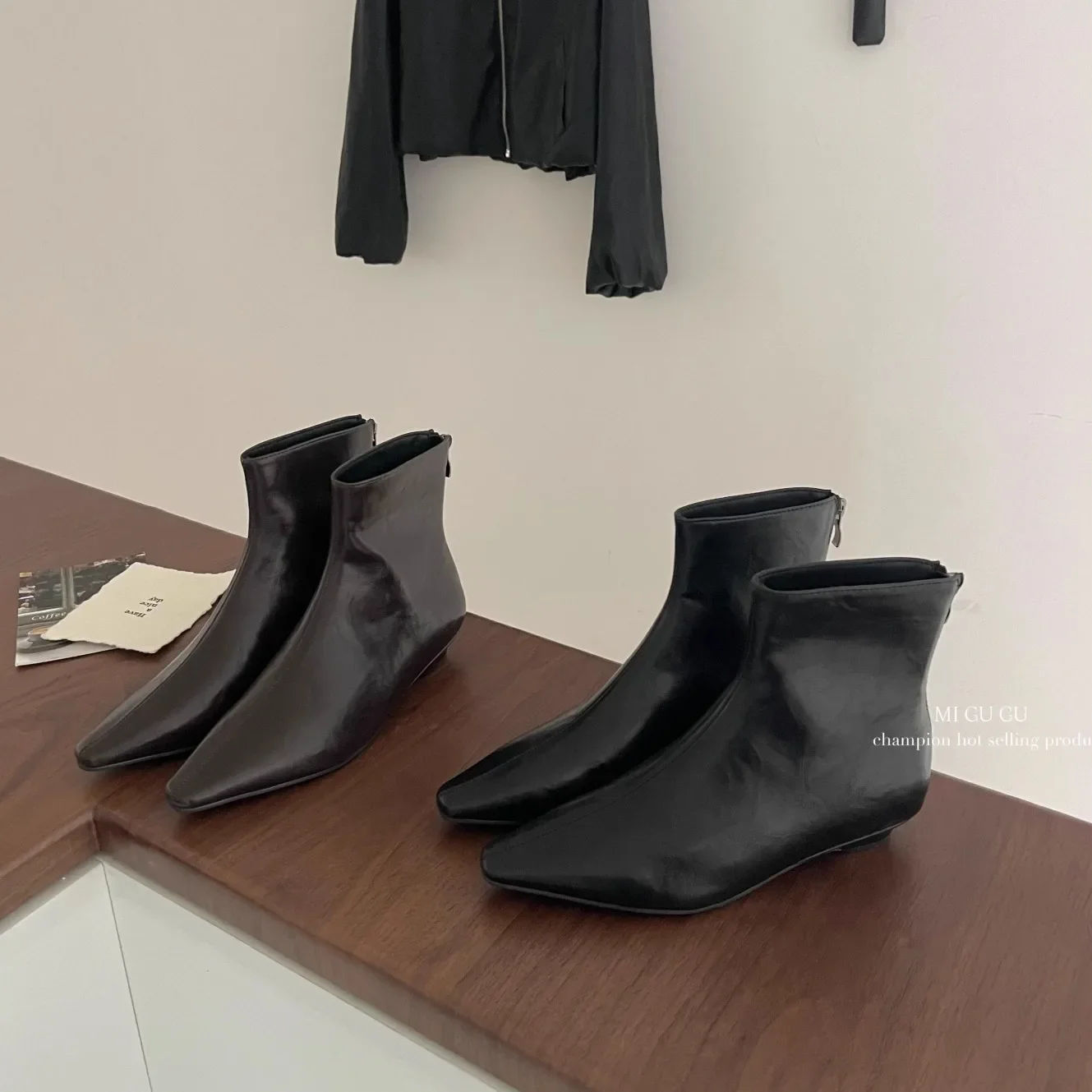 Low Heels Women's Boots Winter Dress Pointed Toe Shoes Luxury Designer 2025 Woman Ankle Boots New Sexy Elegant Mujer De Botas