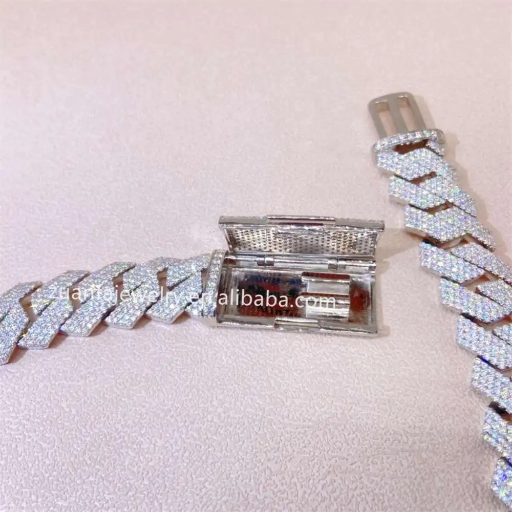 Luxury 20mm 22inch White Gold and Yellow Gold Two Tone Color Big Iced Out Moissanite Miami Hip Hop Jewelry Cuban Link Chain.
