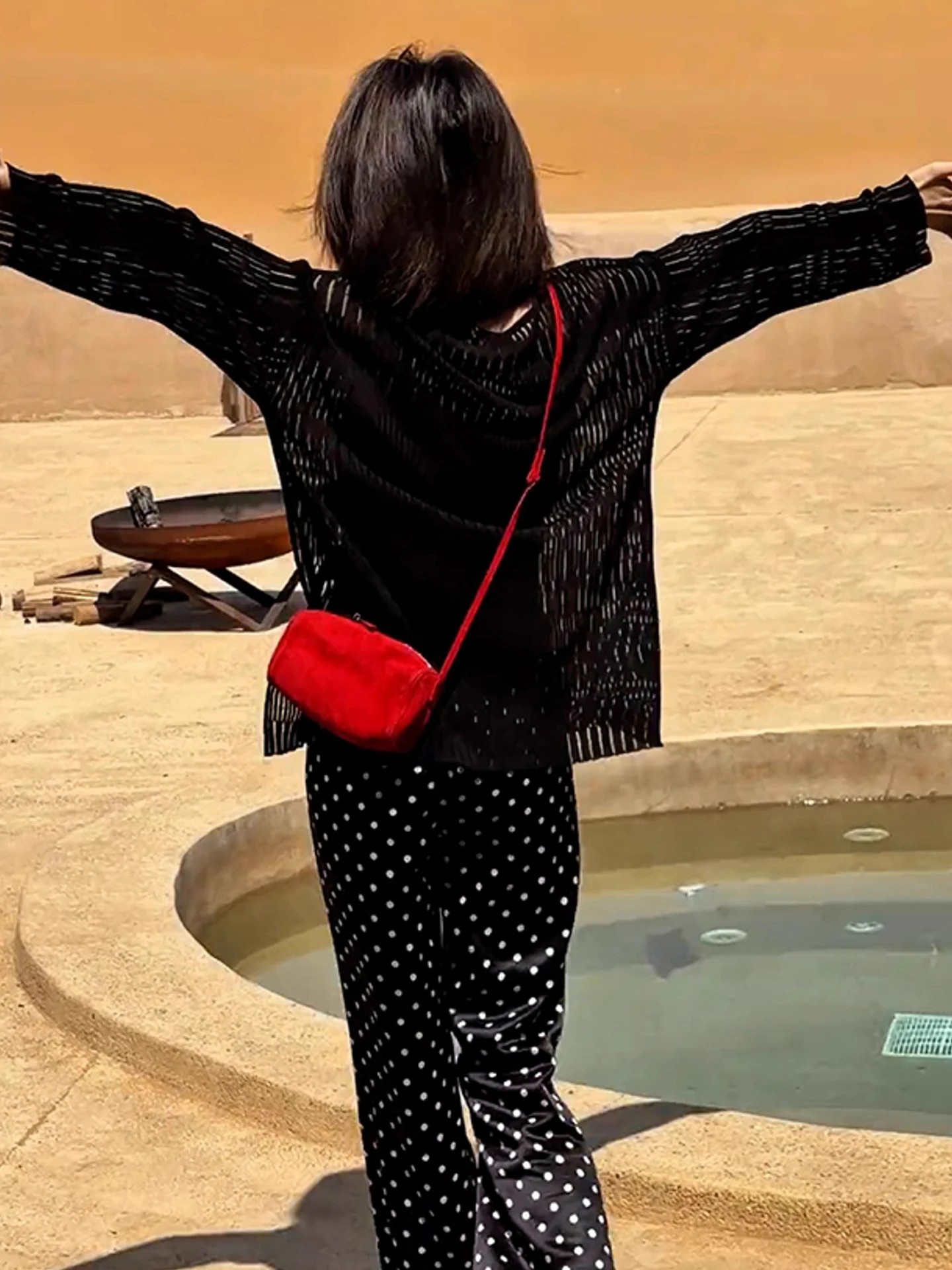 

Женский летний вязаный топ с длинным рукавом, ажурный, свободного кроя, с круглым вырезом, повседневный, в корейском стиле, премиум-класса, тренд 2026 года