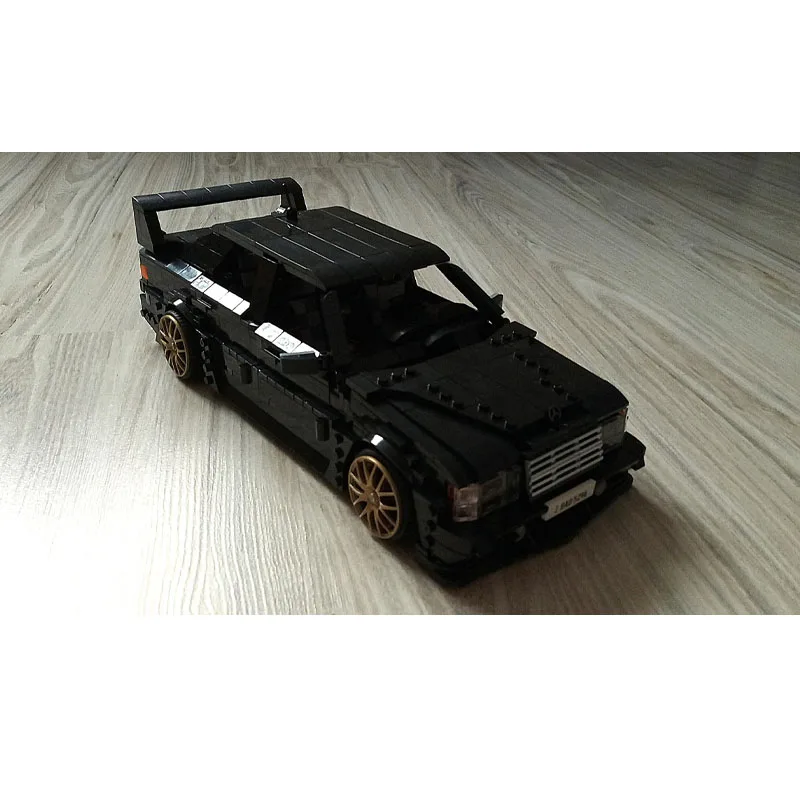 

MOC-193628 Classic Iconic Sports Car Building Block Model 1679 Parts MOC Creative Birthday Gift Toy for Boys and Children