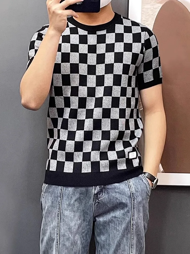 

High-End Korean Sle Light Luxury Knitted Sweater Men's Summer Slim Fit round Ne ort Sve Faionable Casual irt