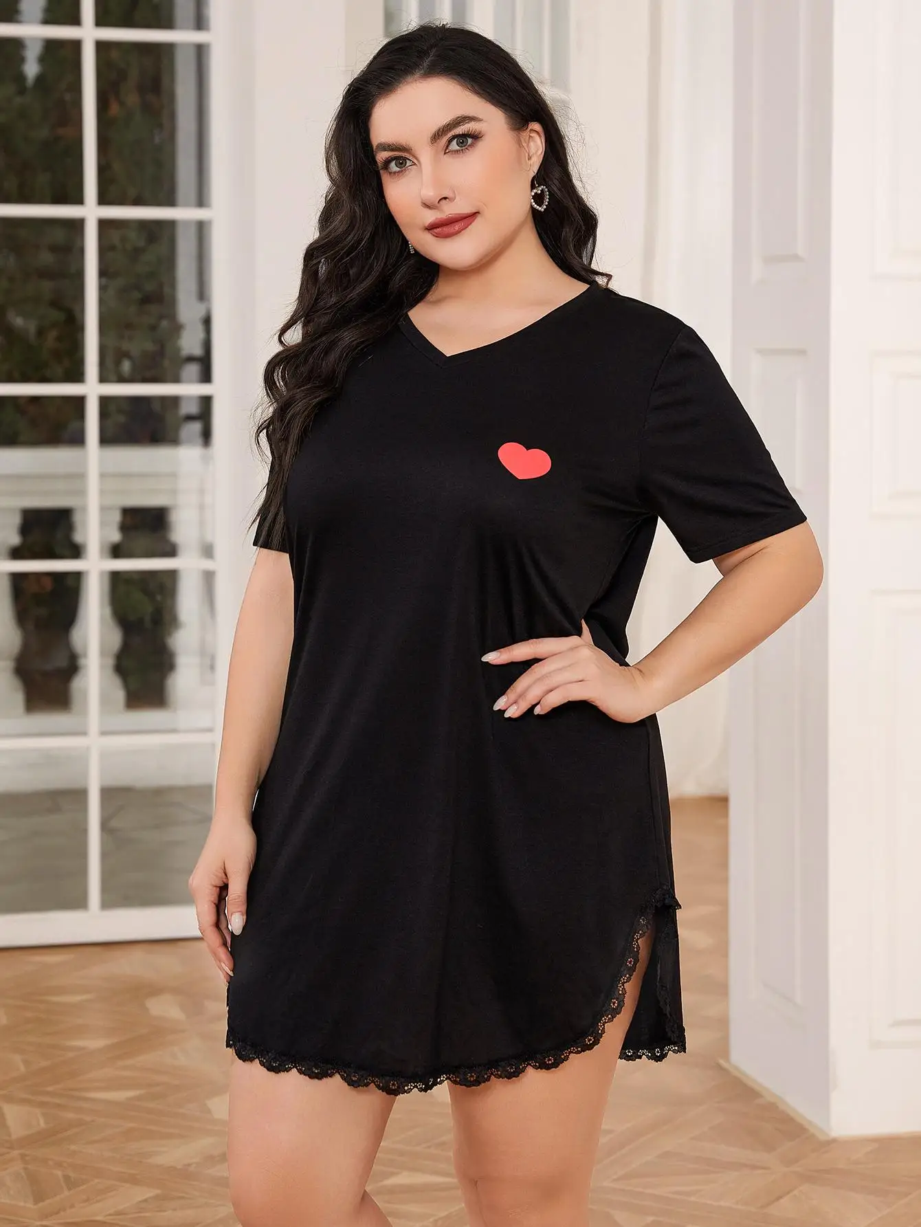 Plus Size Women\'s Nightgown Lace Hem Sleepwear V Neck Short Sleeves Nightdress Heart Print Pajamas Dress Side Split Nightwear