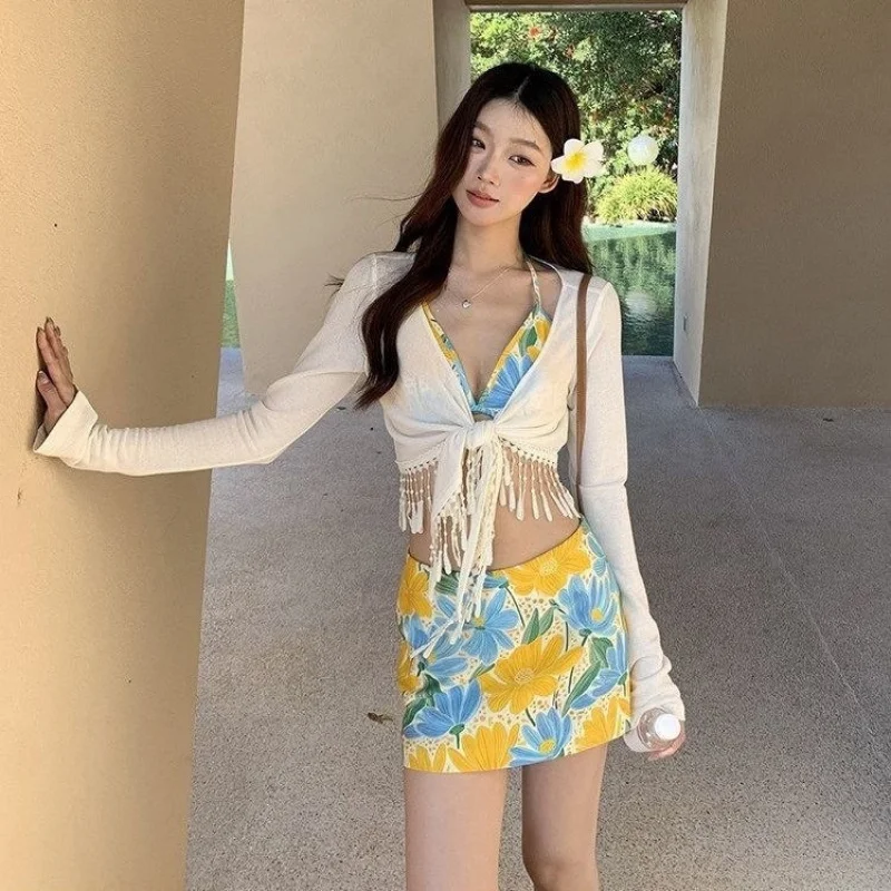 2026New summer white French-style long-sleeve top with sun protection, separate skirt-style four-piece swimsuit bikini