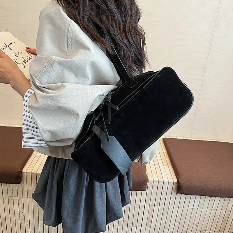 Brand Designer Boston Bag High-quality Suede Pillow Bag Stylish Versatile Commuter Bags Solid Color Tassel Handbag Shoulder Bags