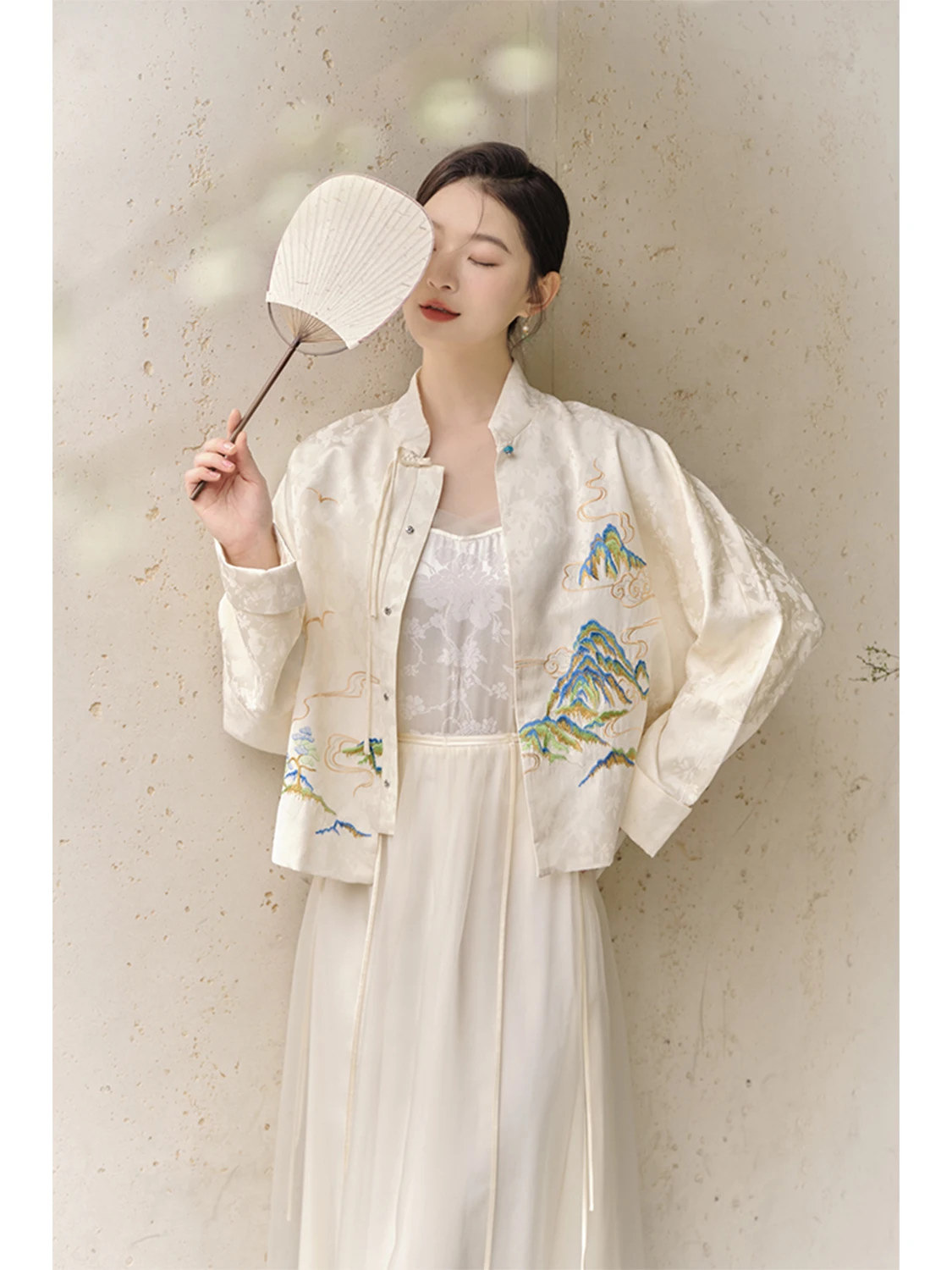 

New Chinese Sle ort Jaet Embroidered Spring Summer New Faion Women's Zen Tea Service Classical Elegance Outerwear