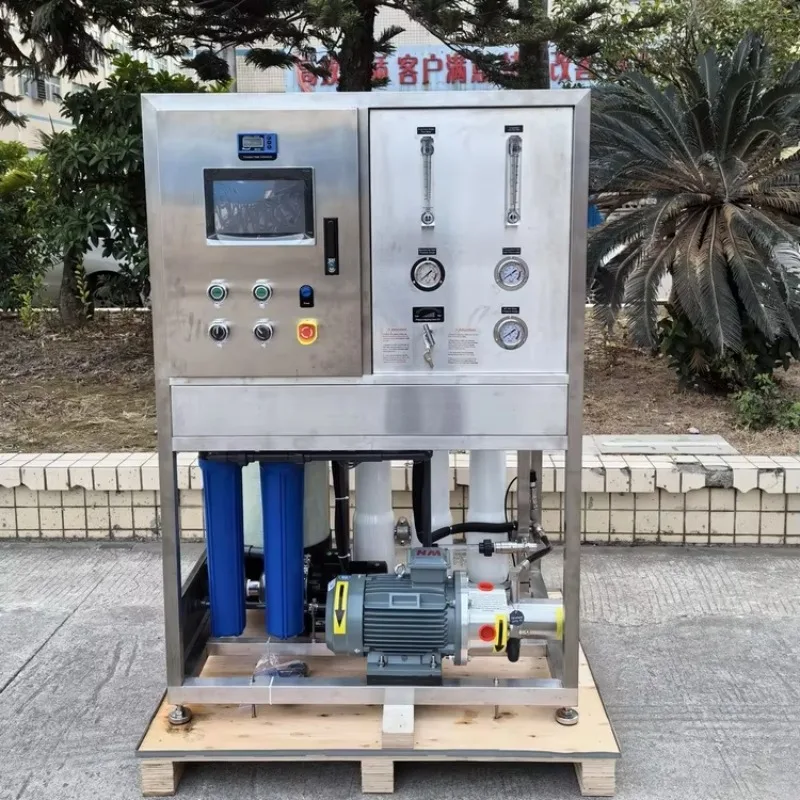 Desalinatore per barche Sistema ad osmosi inversa Creatore d'acqua Pompa per acqua di mare Desalinizzazione dell'acqua Desalinizzazione del mare Purificazione delle piante