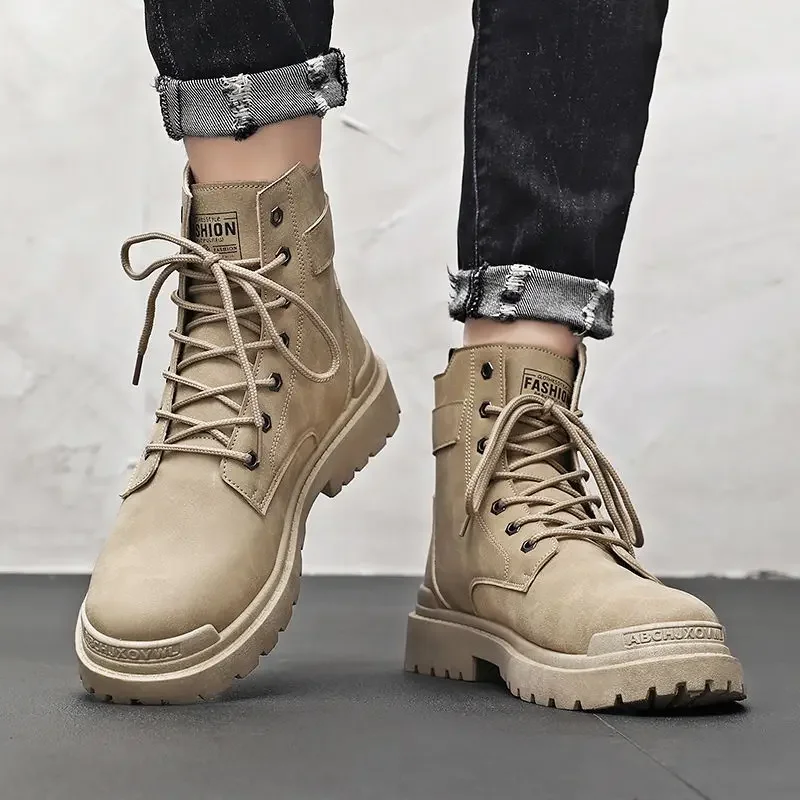 

Новые мужские весенне-осенние высокие модные удобные ботинки на шнуровке в британском стиле, уличная дышащая обувь для пешего туризма в пустыне, спецодежда